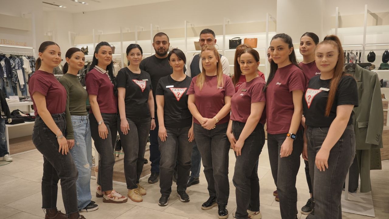 Practical class at the GUESS store